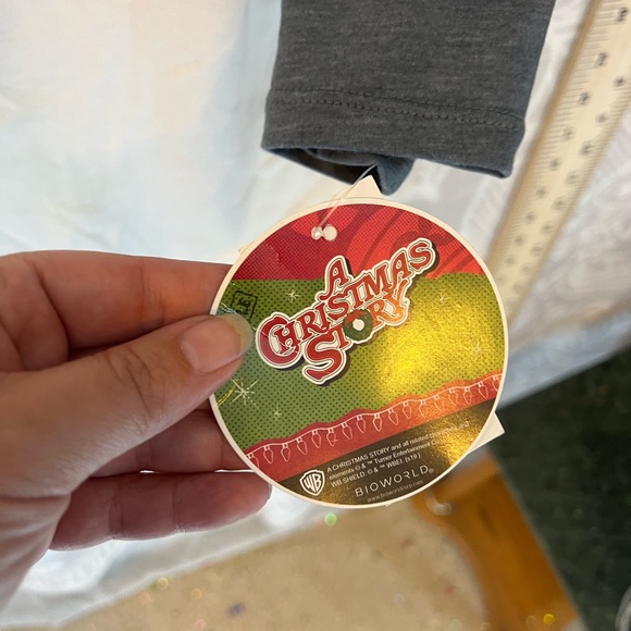 A CHRISTMAS STORY RAGLAN 3/4 SLEEVE HOLES NWT TOP SHIRT T TEE SHIRT HOLIDAYS 2XL - Picture 6 of 13